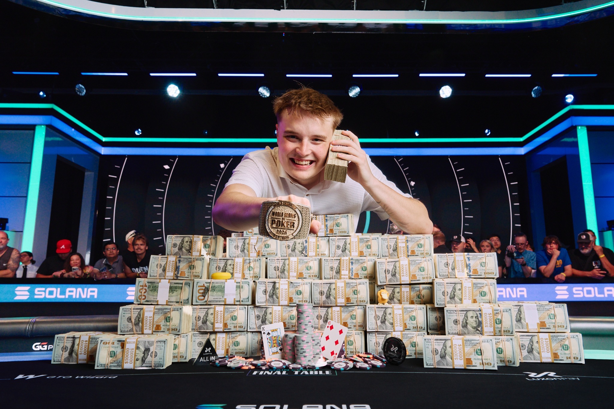 WSOP Champion Photo 2 under 1024KB1